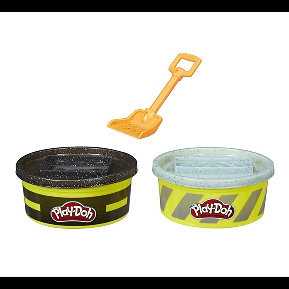 Play-Doh Wheels Pavement & Cement Set - Picture 2 of 4